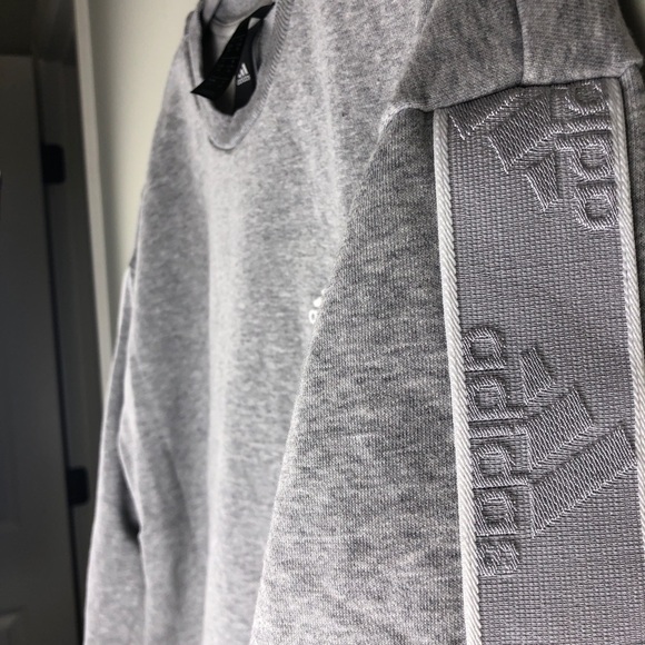 Adidas Split Hem Crew Neck - Picture 4 of 9
